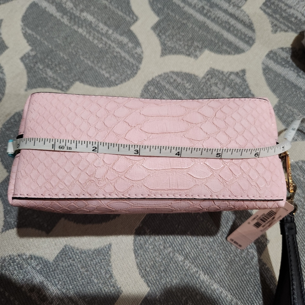 NEW Victoria's Secret cosmetic bag with detachable wristlet strap - Hot Pink - Picture 8 of 10